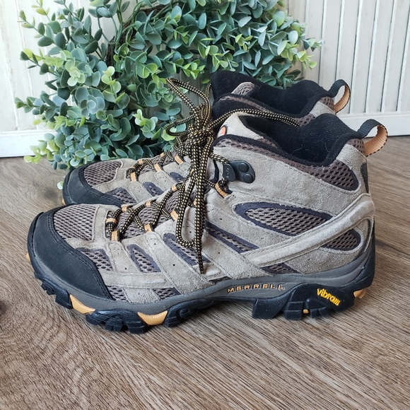 Merrell Other - Merrell Walnut Moab II Mid Ventilator Men's Size 8.5